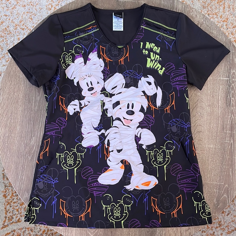 Disney Halloween Scrub Top Size Small